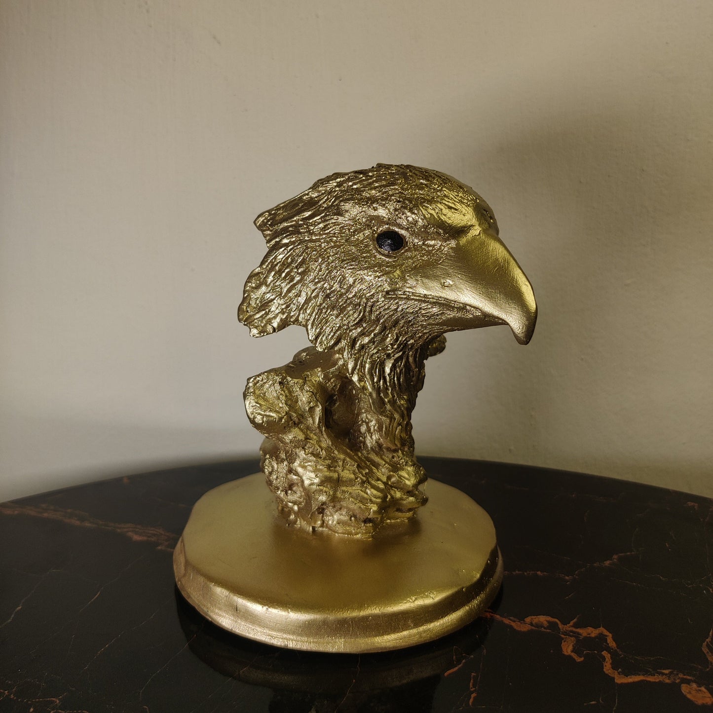 Eagle Dominion – Premium Handcrafted Eagle Head Sculpture for Home & Office Decor