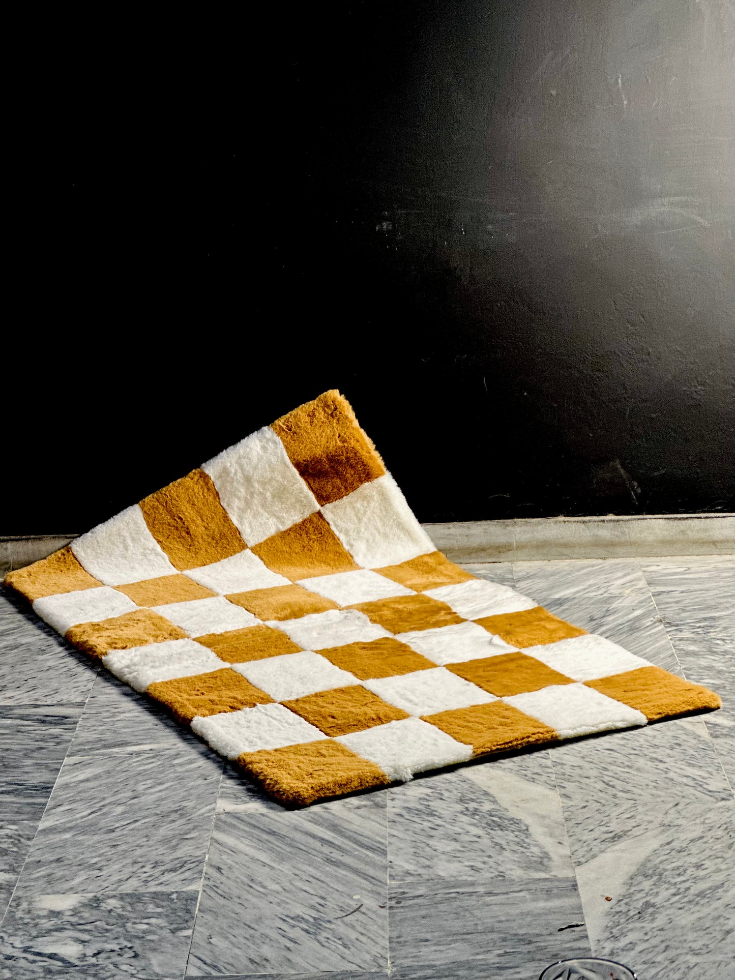 Premium Fuzzy Rug ( Black and White / Bronze and White)