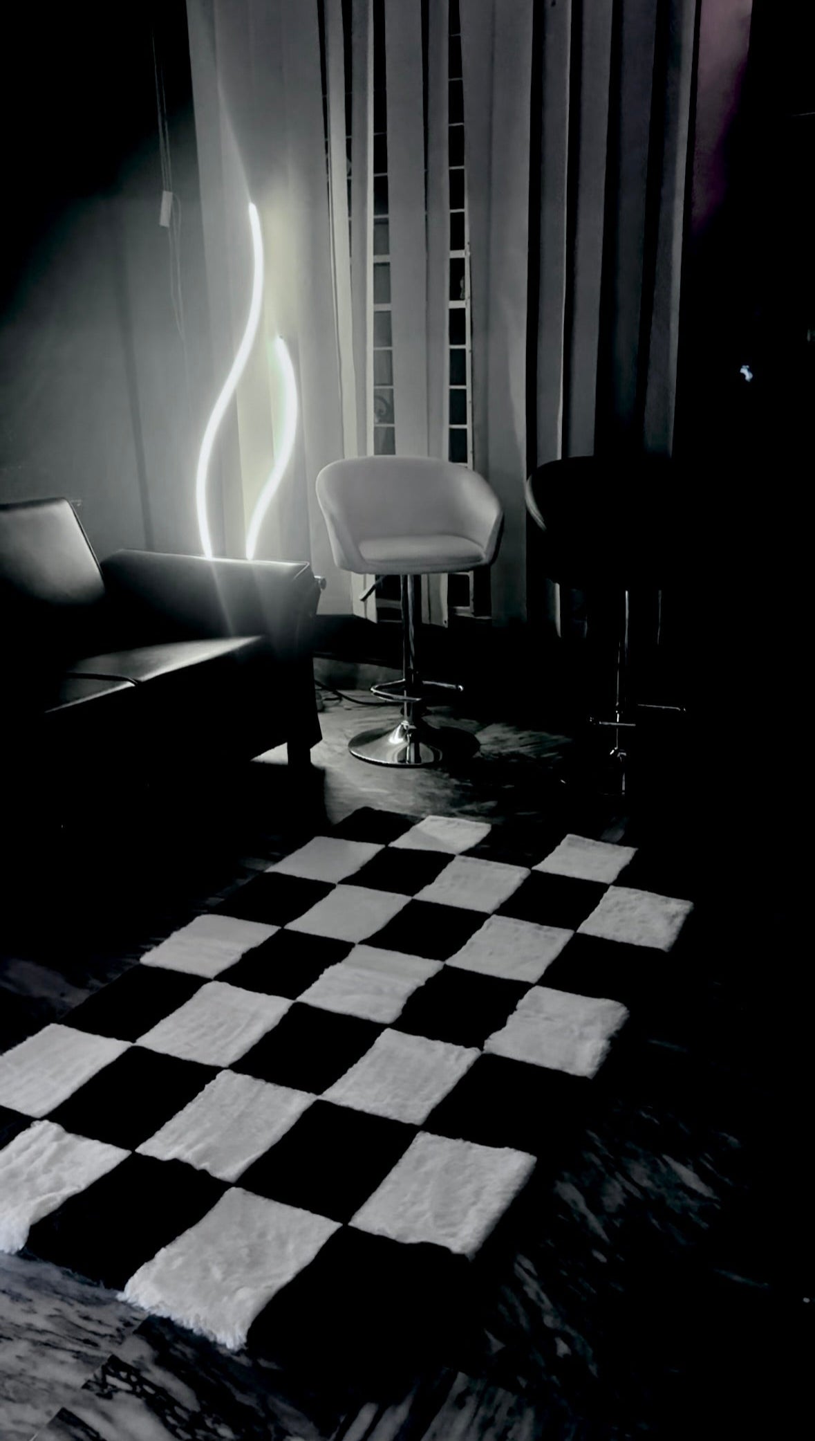 Premium Fuzzy Rug ( Black and White / Bronze and White)