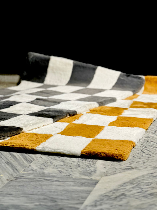 Premium Fuzzy Rug ( Black and White / Bronze and White)